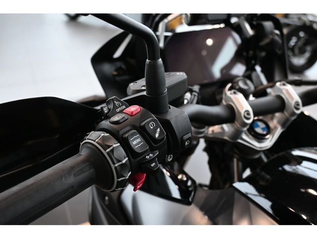 bmw - r-1250-gs-triple-black