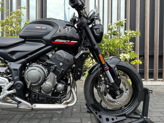 triumph - trident-660