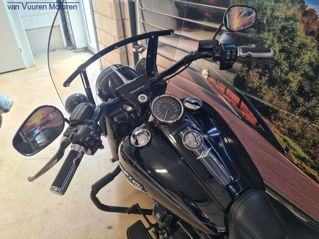 harley-davidson - road-king-flhri