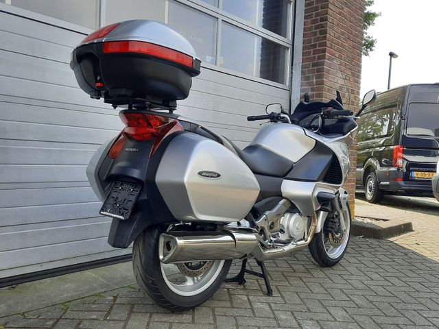 honda - nt-700-v-deauville
