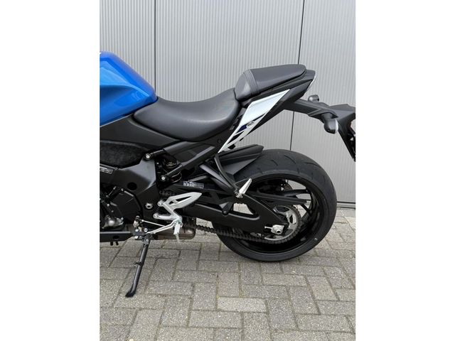 suzuki - gsx-s-950