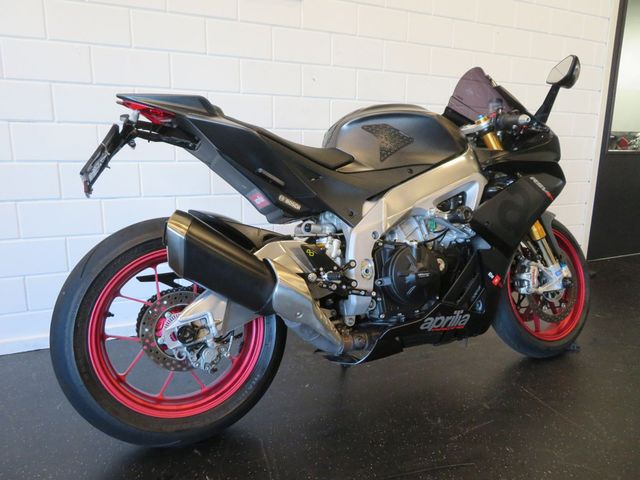 aprilia - rsv-4-r-aprc