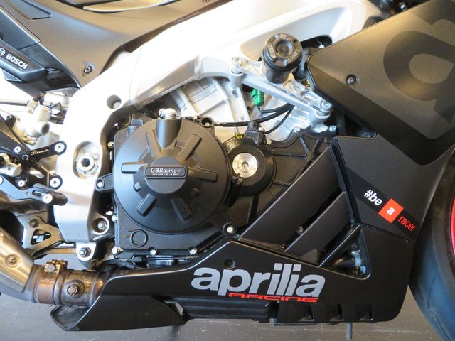 aprilia - rsv-4-r-aprc
