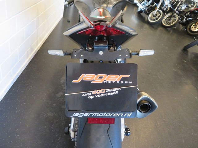 aprilia - rsv-4-r-aprc