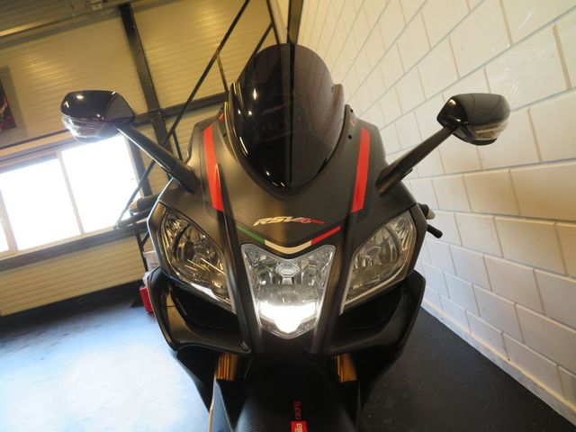 aprilia - rsv-4-r-aprc