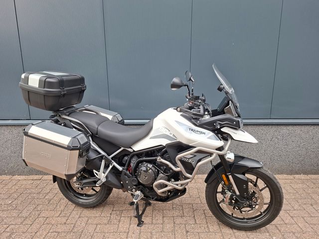 triumph - tiger-900-gt-pro