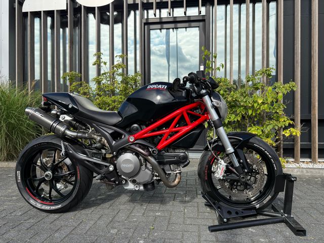 ducati - 796-monster