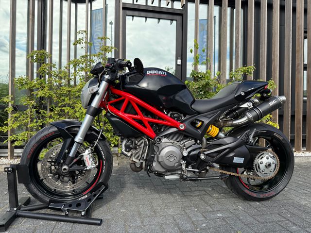 ducati - 796-monster
