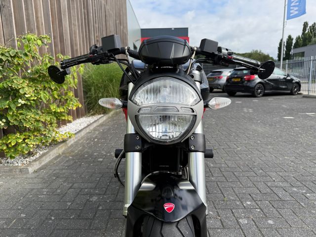 ducati - 796-monster