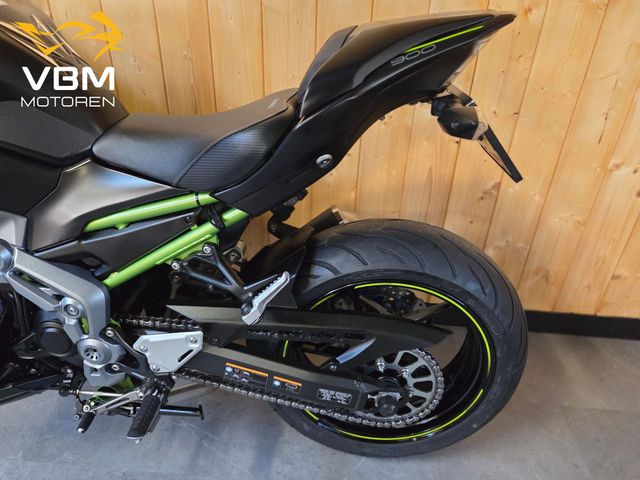 kawasaki - z900