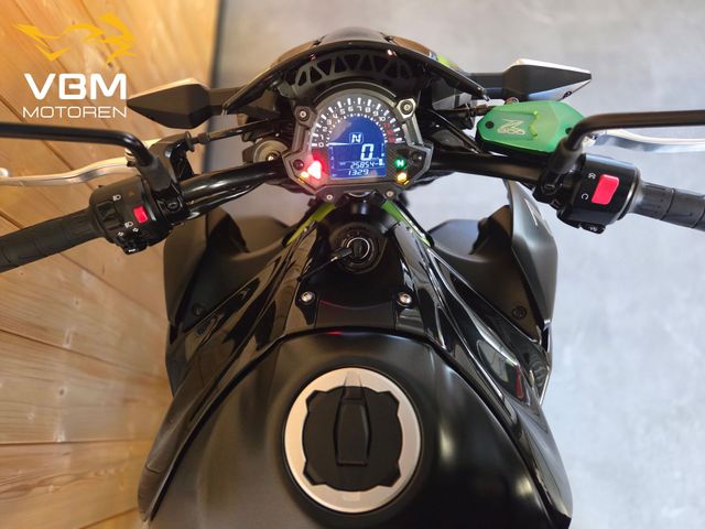 kawasaki - z900