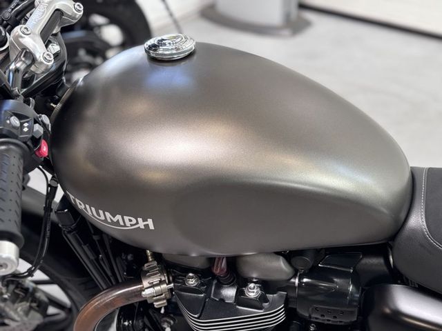 triumph - street-twin