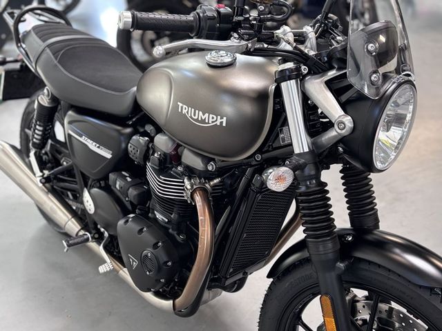 triumph - street-twin