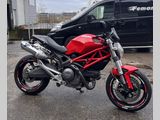 DUCATI MONSTER 696
