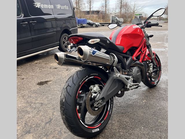 ducati - monster-696