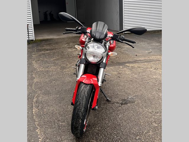 ducati - monster-696