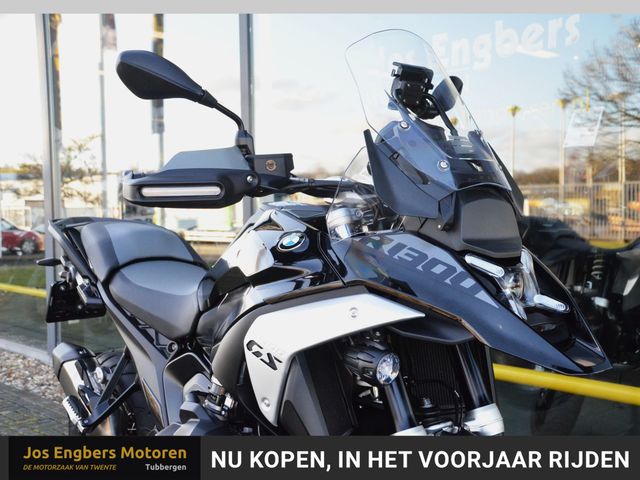 bmw - r-1300-gs-triple-black