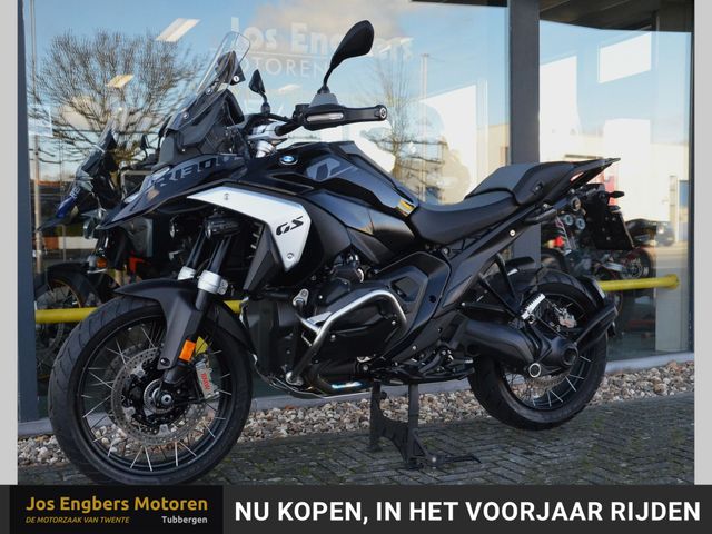 bmw - r-1300-gs-triple-black