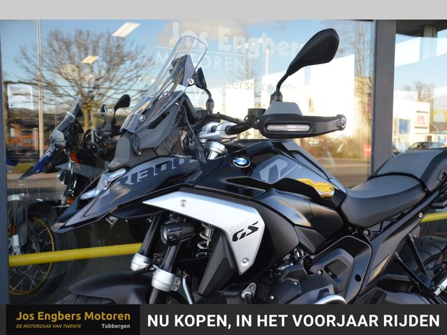 bmw - r-1300-gs-triple-black