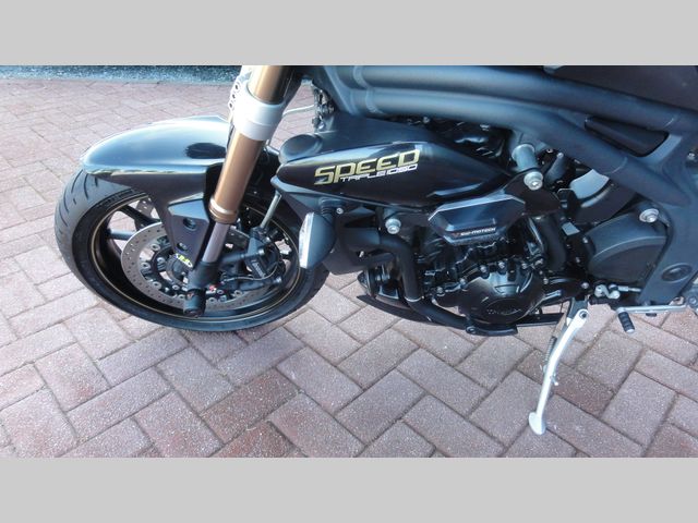 triumph - speed-triple