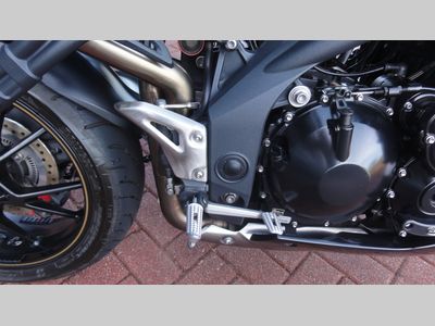 TRIUMPH SPEED TRIPLE – foto 4