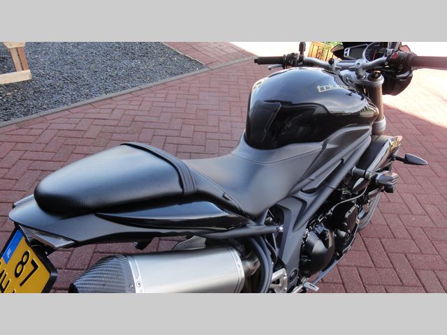triumph - speed-triple