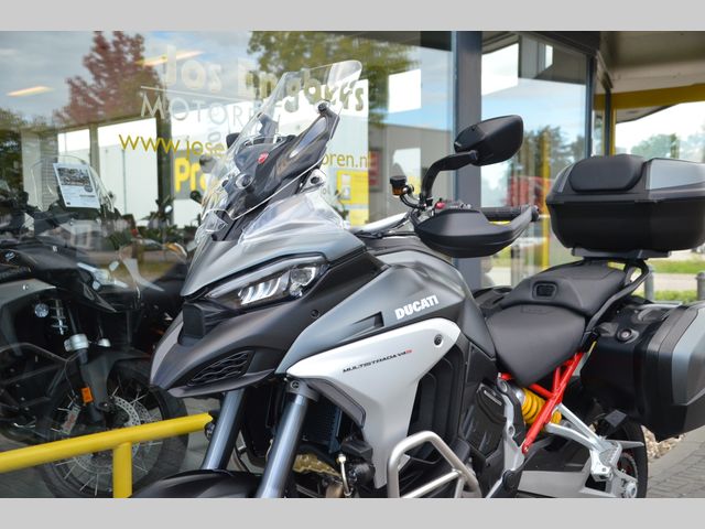 ducati - multistrada-v4-s