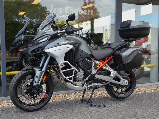 ducati - multistrada-v4-s