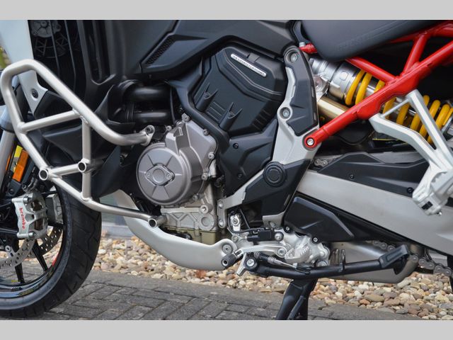 ducati - multistrada-v4-s