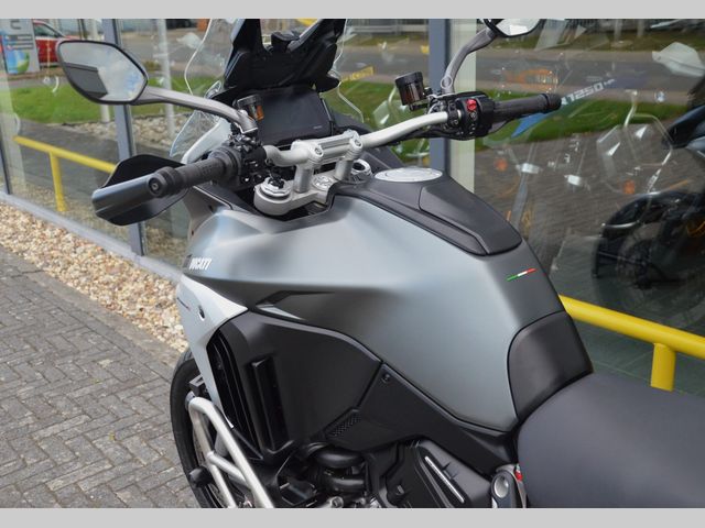 ducati - multistrada-v4-s