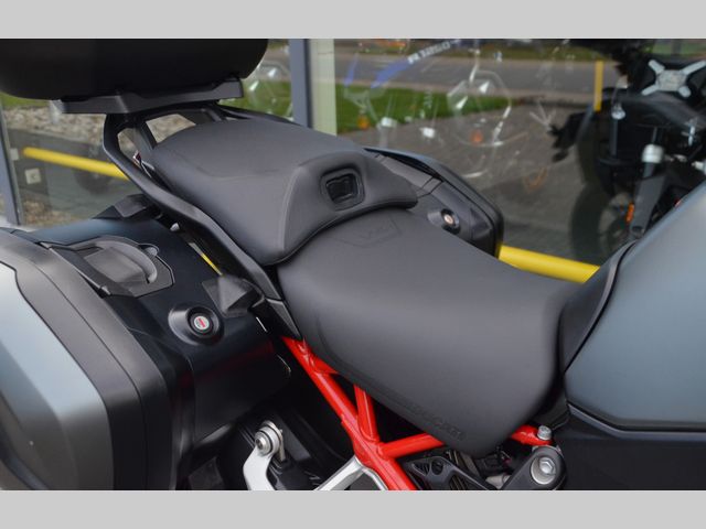 ducati - multistrada-v4-s