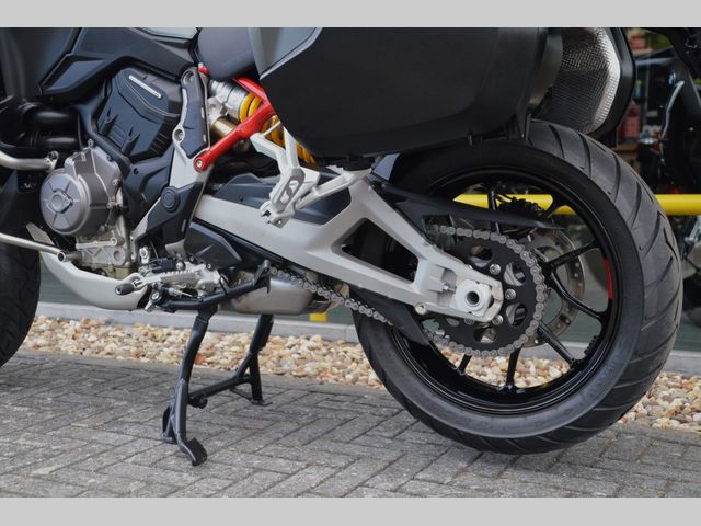 ducati - multistrada-v4-s