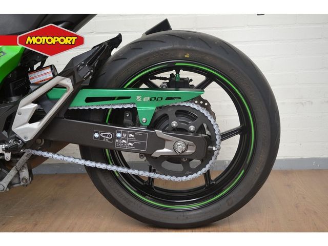 kawasaki - z-800-abs