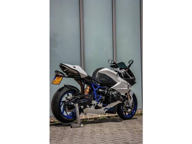 bmw - hp-2-sport