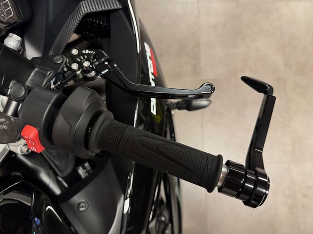 triumph - daytona-660