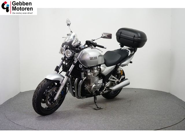 yamaha - xjr-1300
