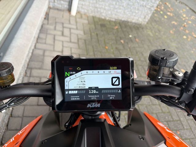 ktm - 1290-super-duke-r