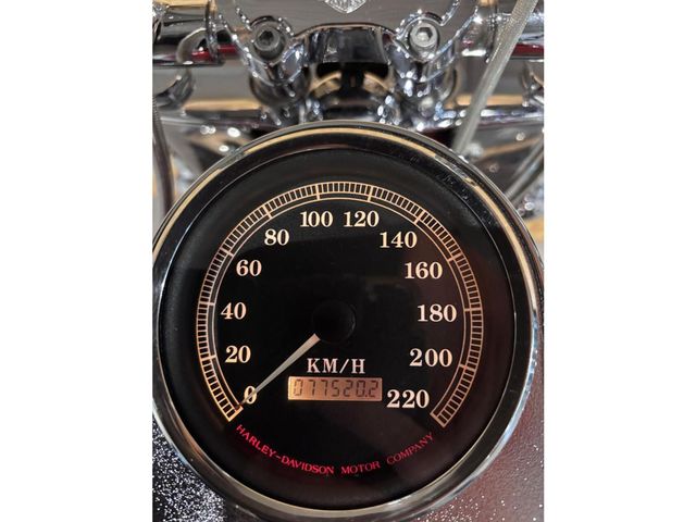 harley-davidson - heritage-softail-classic-flstc