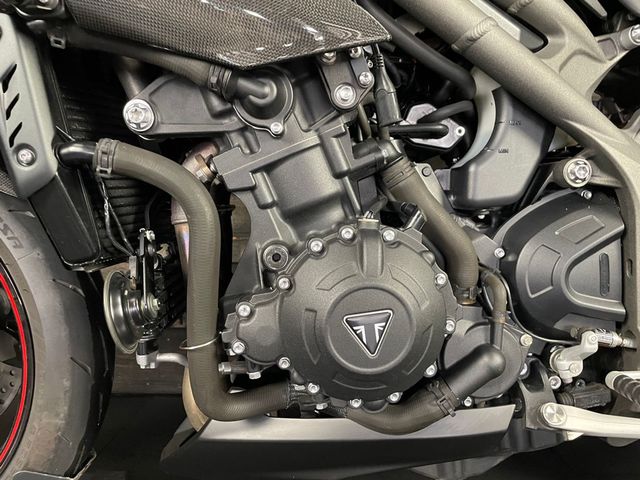 triumph - speed-triple-rs