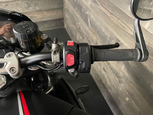 triumph - speed-triple-rs