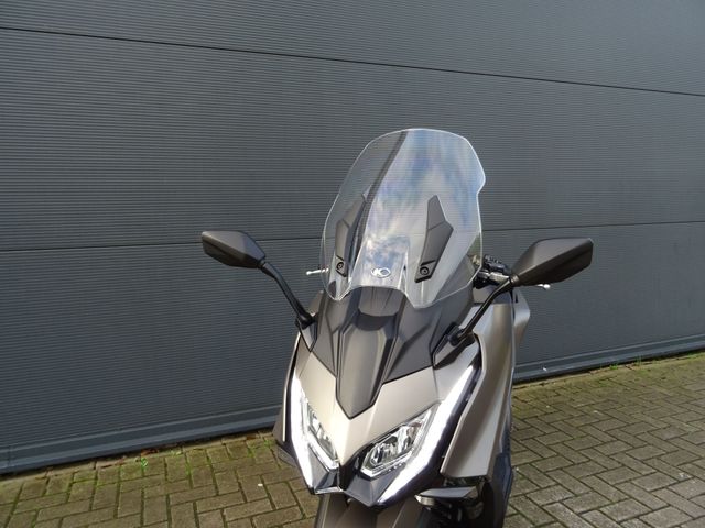 kymco - ak-550