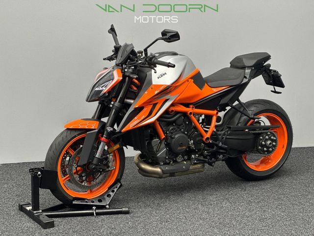 ktm - 1290-super-duke-r