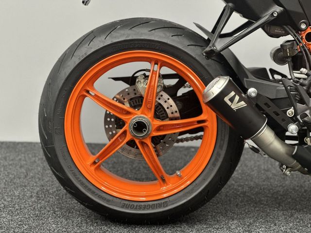 ktm - 1290-super-duke-r