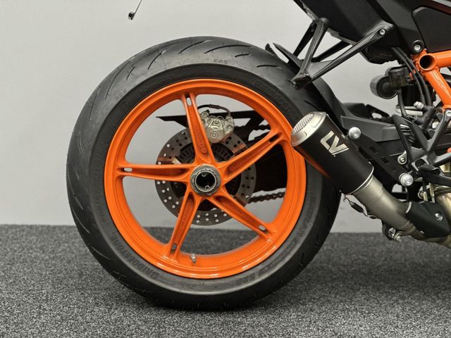 ktm - 1290-super-duke-r