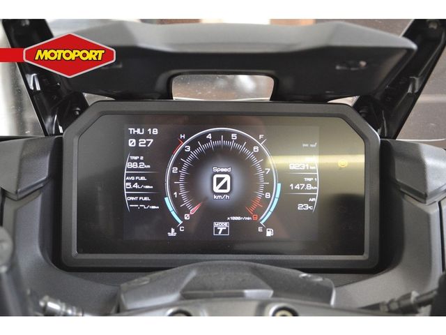yamaha - tmax-tech-max