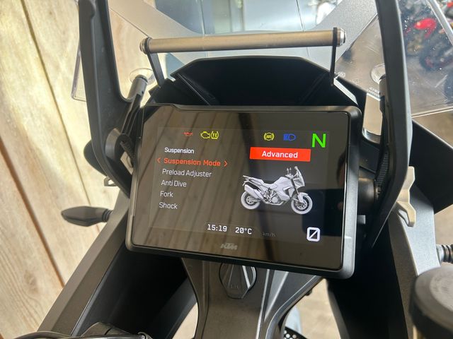 ktm - 1290-super-adventure-s