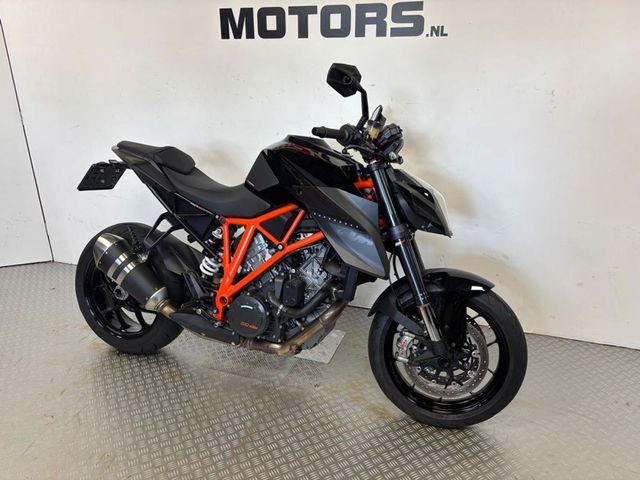 ktm - 1290-super-duke-r