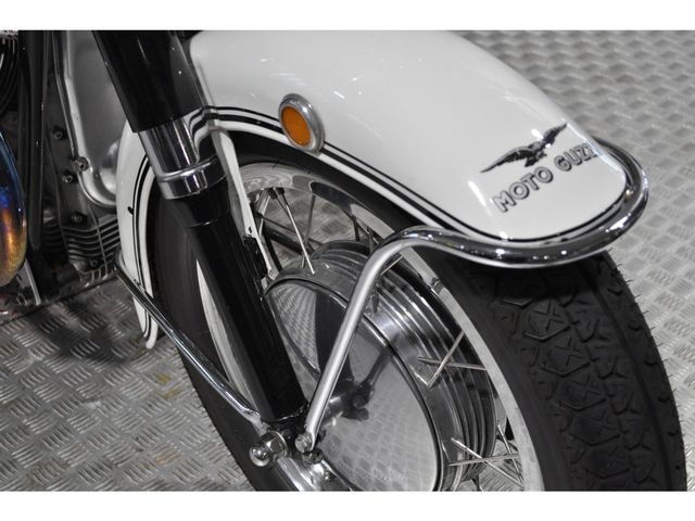 moto-guzzi - v-7-special