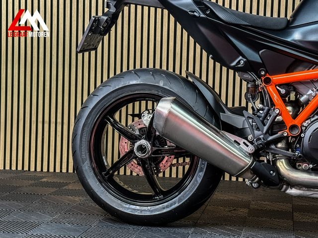 ktm - 1390-super-duke-r-evo