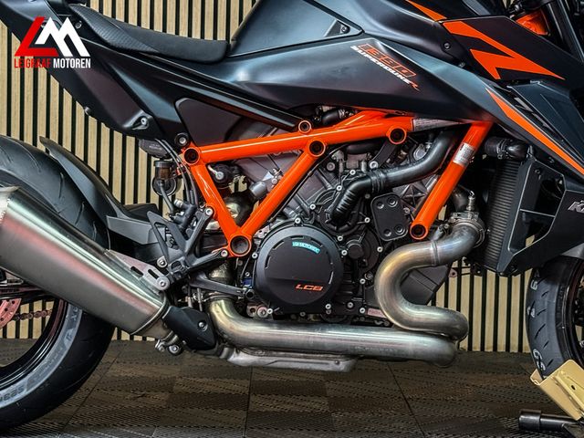 ktm - 1390-super-duke-r-evo